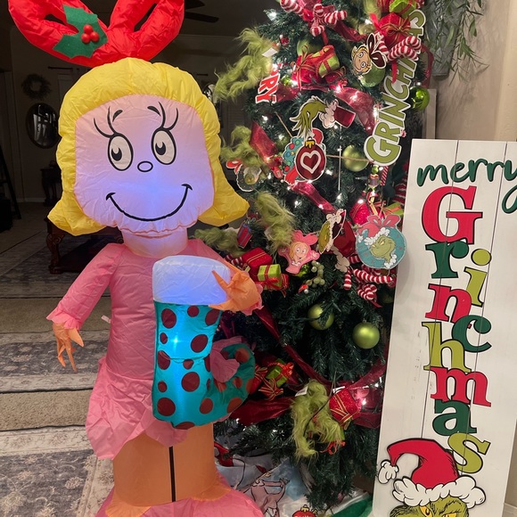 The grinch Cindy lou who airblown inflatable 5 feet - Picture 9 of 17